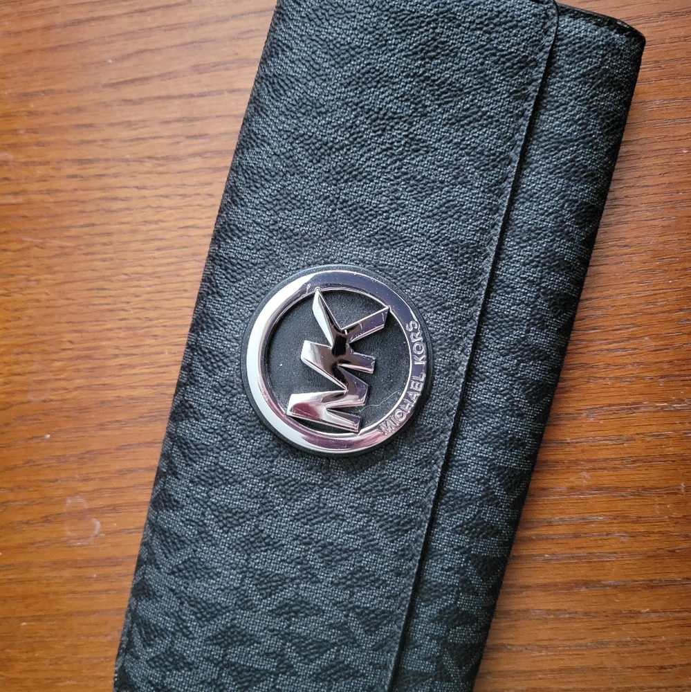 Michael Kors wallet